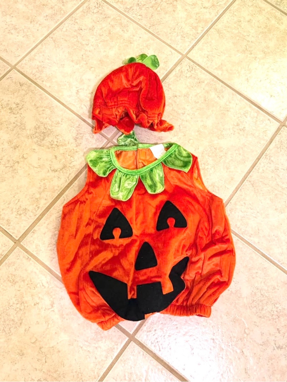 Velvet Pumpkin Costume with hat